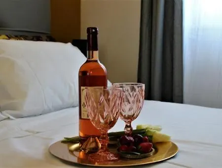 Apartmán Royal Luxury With Garden And Private Parking *